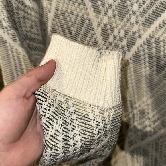 RARE Vintage 1990s Tribals Cream Sweater - Picture 4 of 4